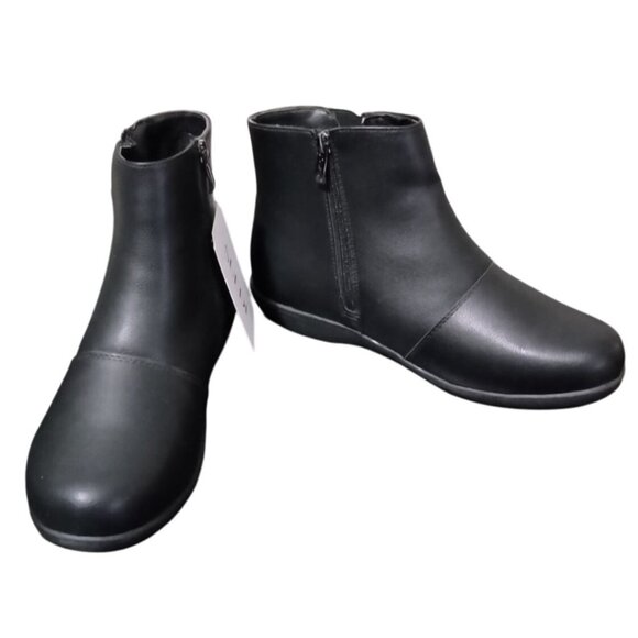 Suedi Size 10 Ankle Boots Short Black Synthetic Leather Side Zipper Closure - Picture 2 of 10